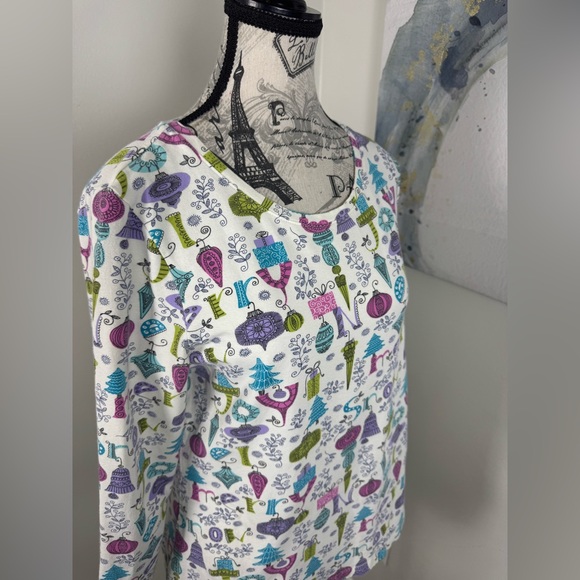 Christopher & Banks Christmas Festive Multicolor Graphic Top size medium - Picture 6 of 9
